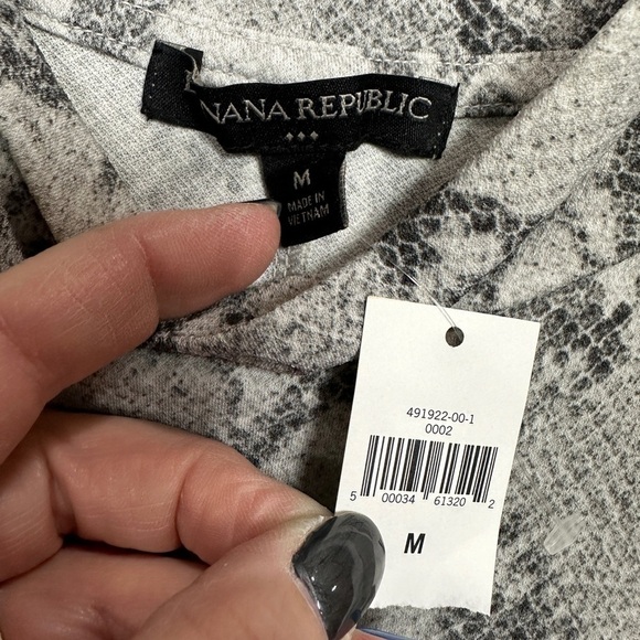 NWT BANANA REPUBLIC Snakeskin PRINT midi length sleeveless mock neck dress, sz M - Picture 2 of 5